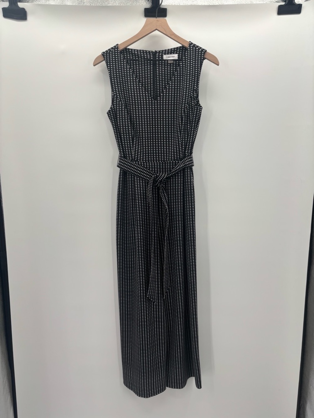 Calvin Klein Black and White Geometric Print Sleeveless Jumpsuit Tie Waist Sz 4